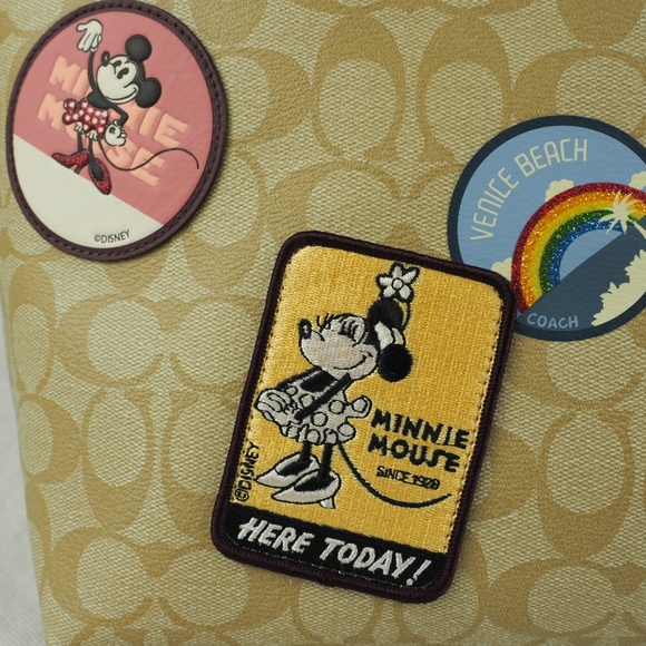Disney Coach City Zip Tote Minnie Mouse Patches - Picture 3 of 8